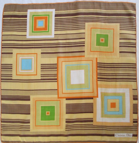 Foulard chrisitian dior soie - chrisitian,